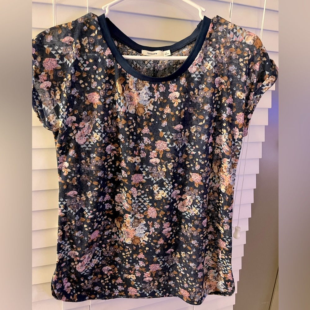 Bossini Floral top